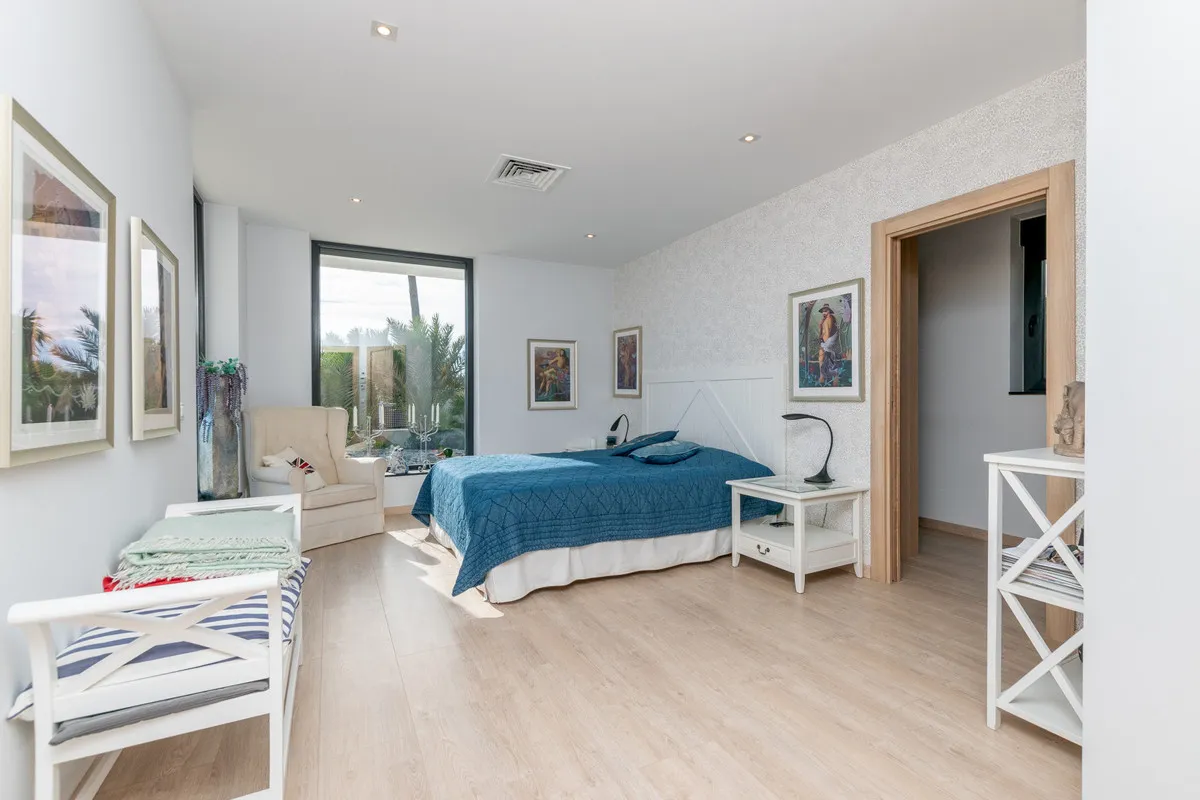 ca637984-2260-42e9-9a25-d41d26cfb05f