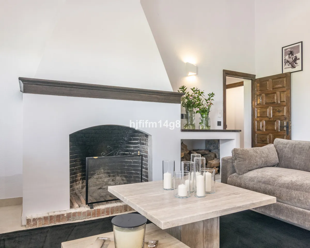 5b0bf3a0-90a7-4994-b9a7-a70ebf33618f