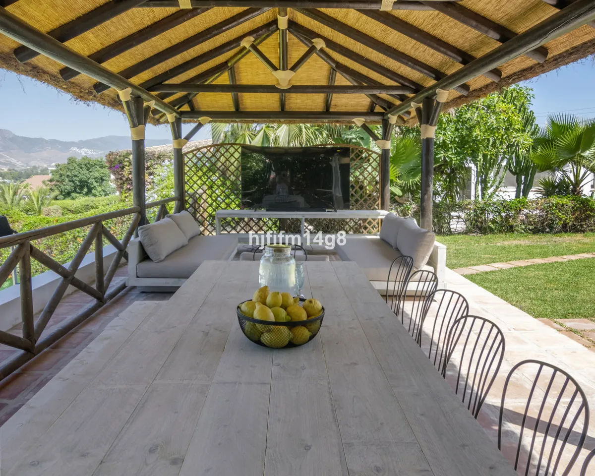 7a8f894f-0e2a-42ce-a865-8c273de20e86