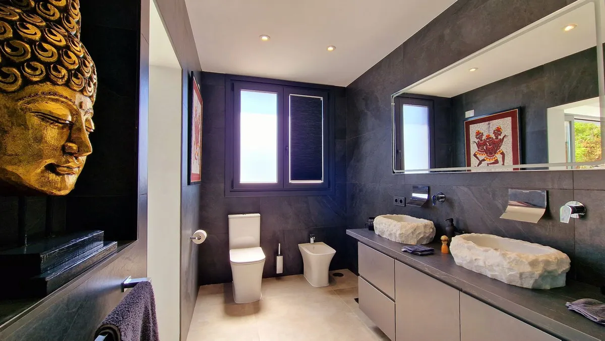 62bb1934-5b6f-4926-b6a4-78a9317f3605