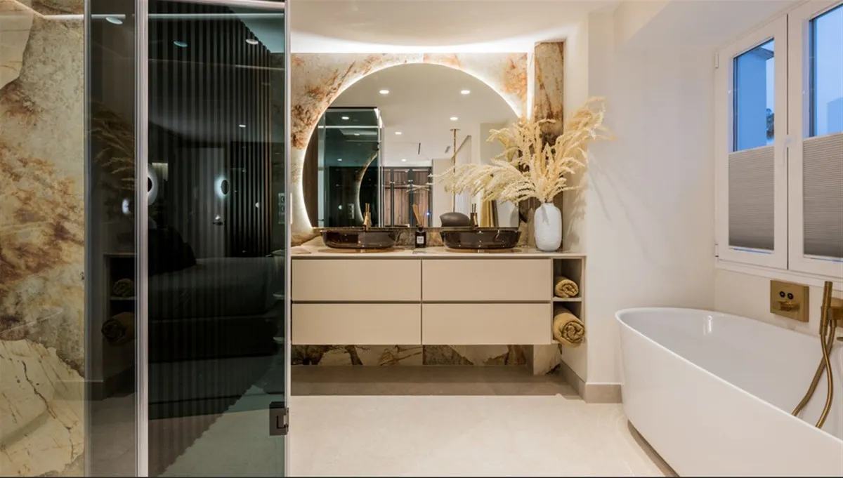 86ee3c04-97ca-4c55-9d5e-2809a7ea66a9