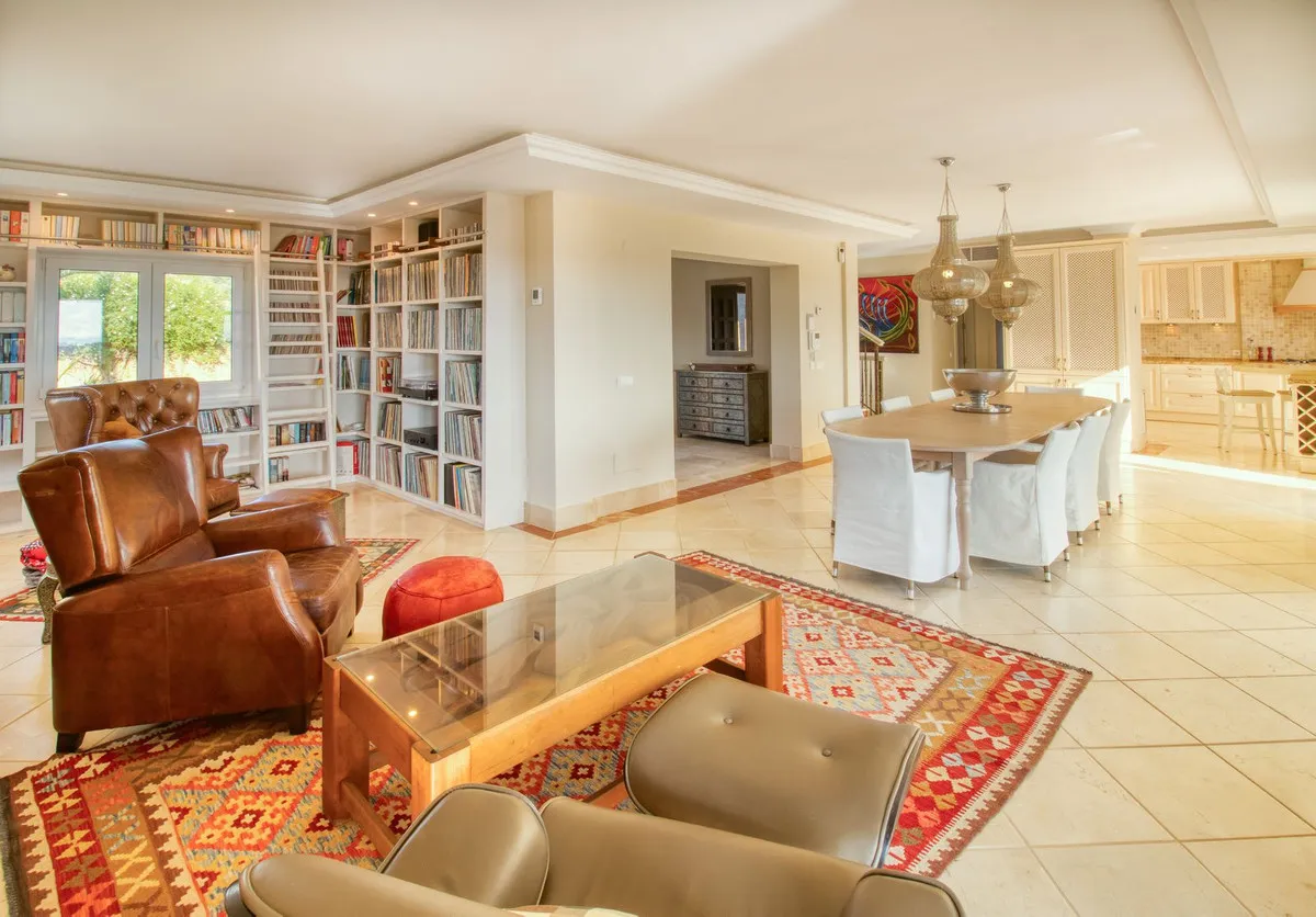 00a611ff-f2a9-493a-89a6-61c2f9b18c44