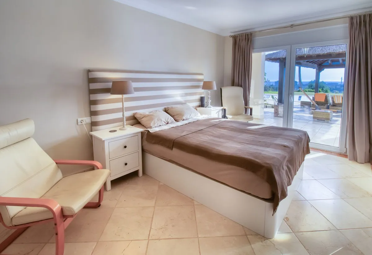 4f665214-cca2-4ff4-ae5f-bbad4594eaf0