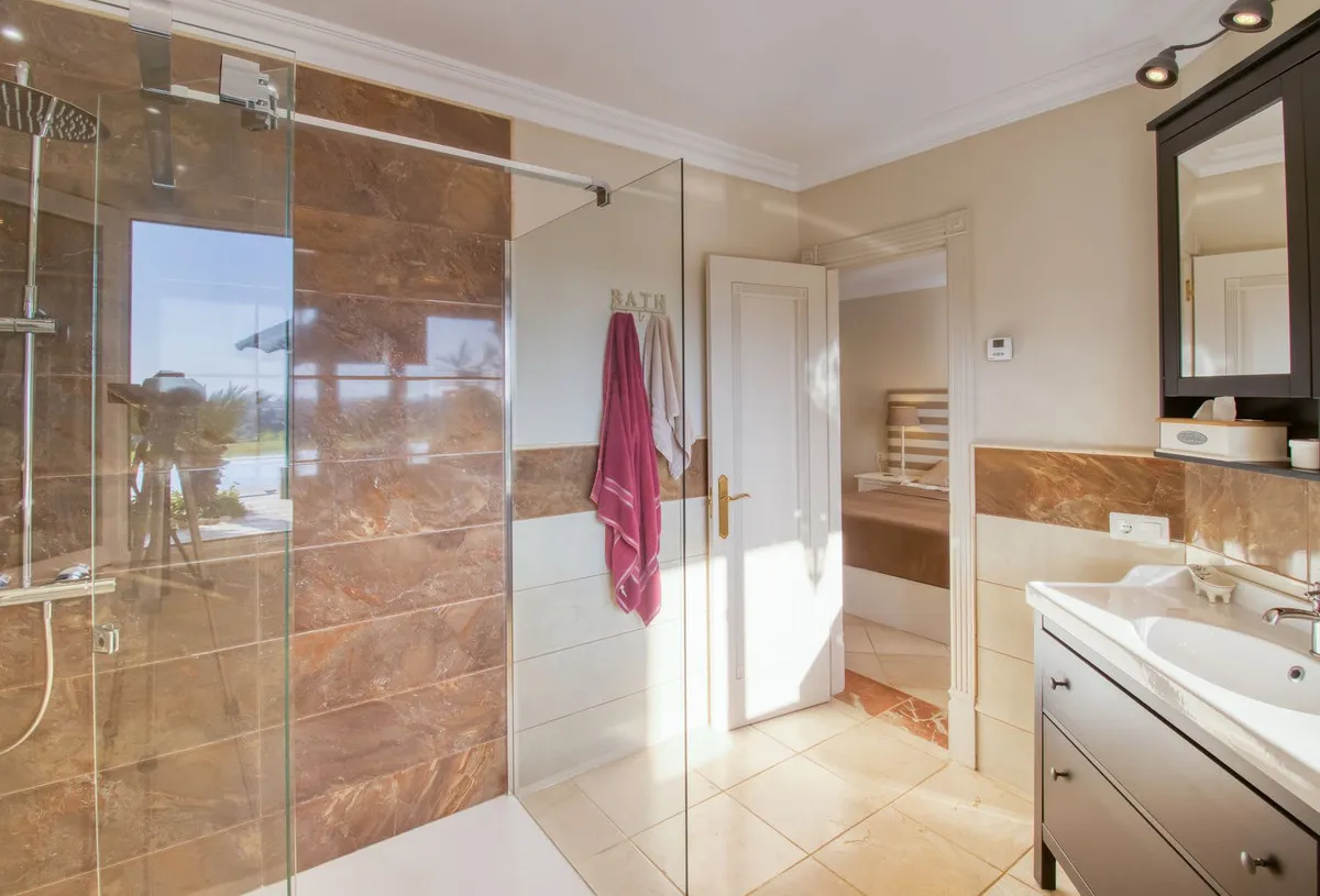 9627d969-21c9-4829-8280-c7e3e0eefa90