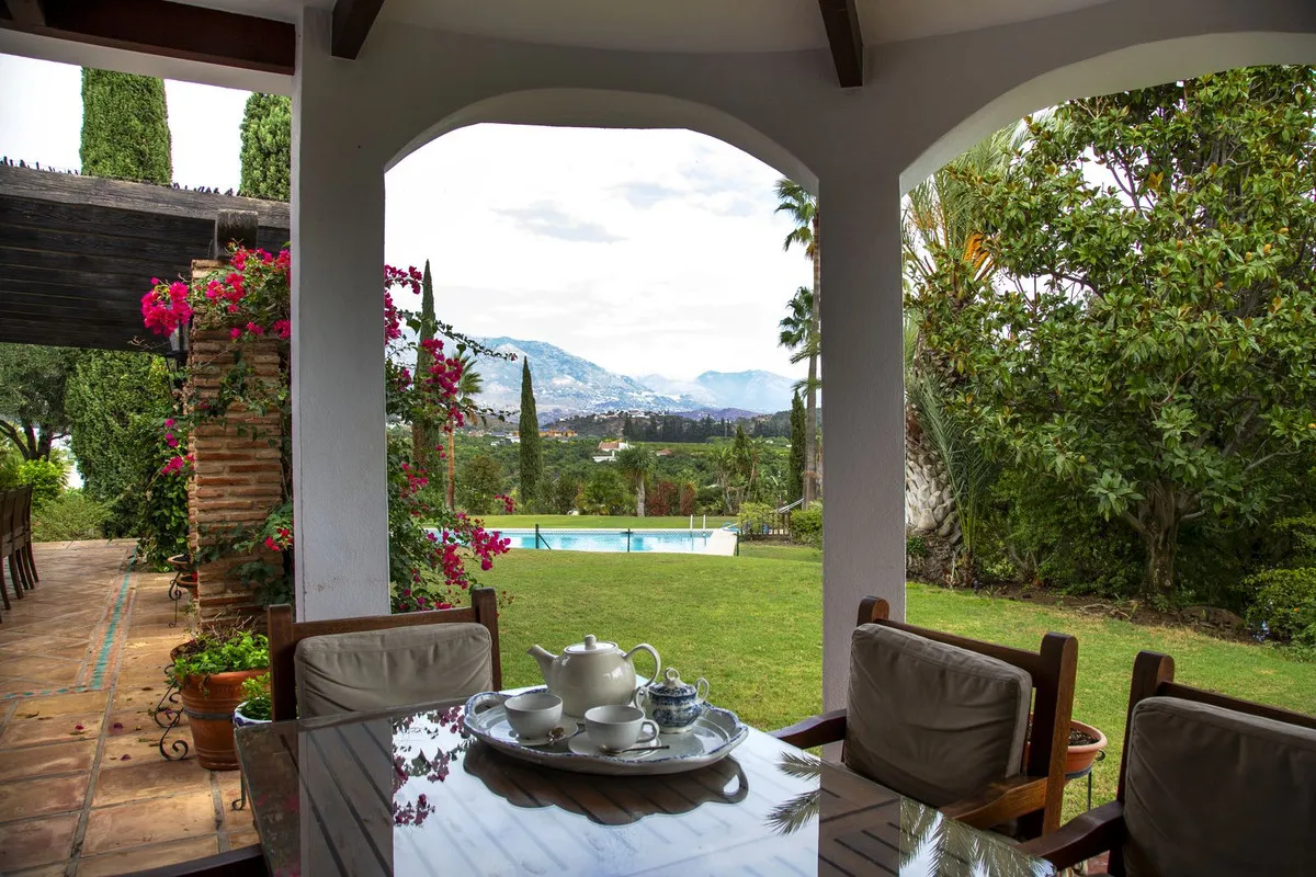 142a6a2b-b528-474e-888b-2579ee68718d