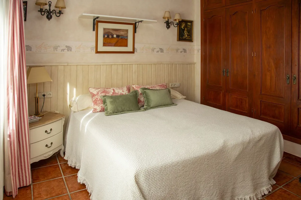 3e997c2c-70a1-49a0-ae90-16b34eea0116