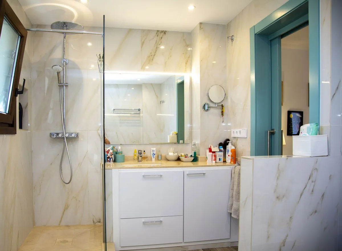 524a3954-f8c7-4c31-b4c9-38a54d754a75