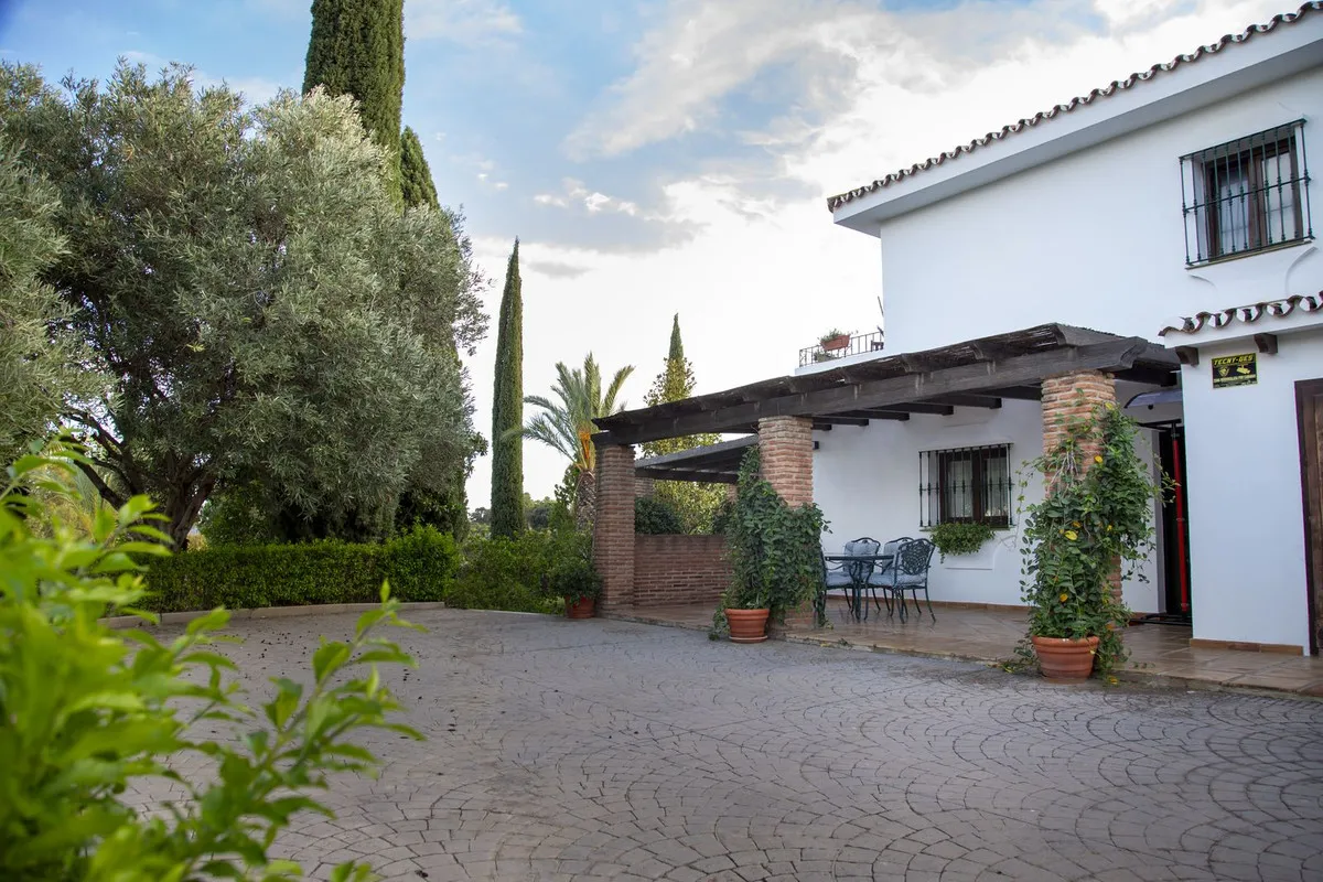 6e4e509e-c3fa-4734-becc-97efd1d6ebc2