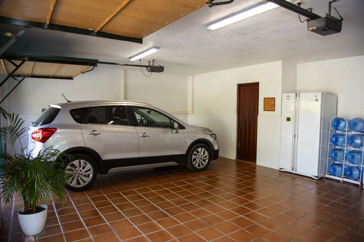 8f3e2844-28c1-4bba-bcdb-e8c97594970f