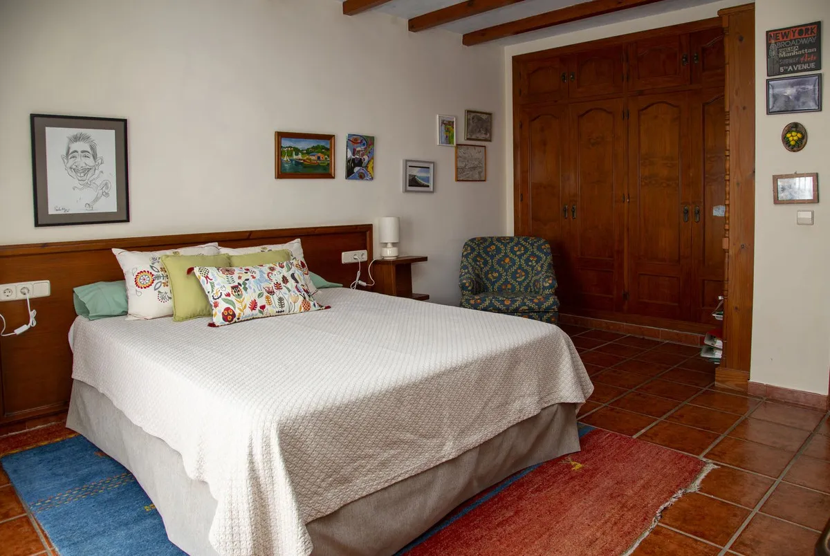 9fef5ea3-dbcb-40f9-ab98-34ae53cc765e