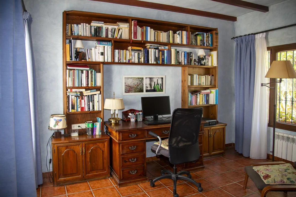 e2ea90f3-cf86-4cee-a4f7-f08d849082ea