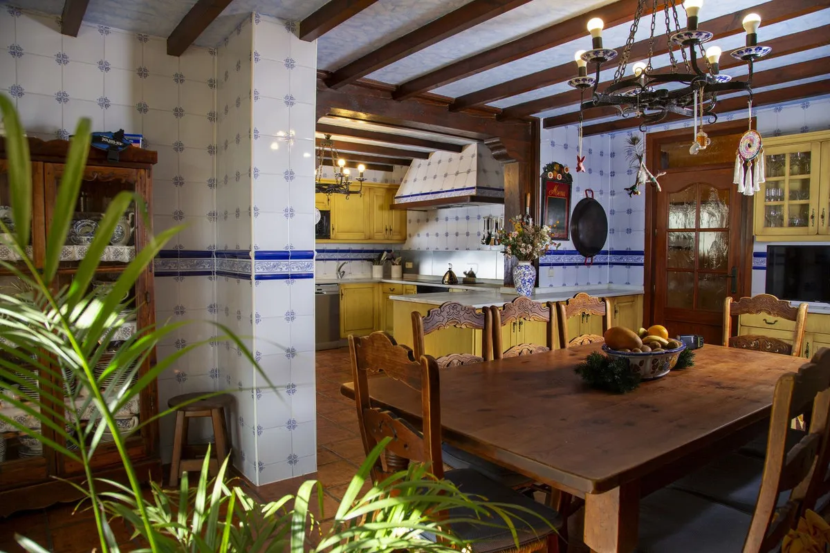 e5aae5ec-2d7e-41d6-b593-d1ef154b17e4