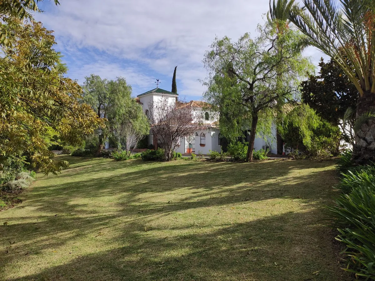 e81d73a1-4aab-4116-aa4e-6abfe6a86de9