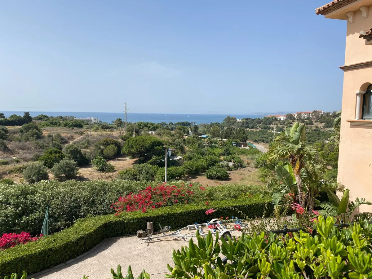 b07254ef-8c7f-48b3-9434-631bce269d0a