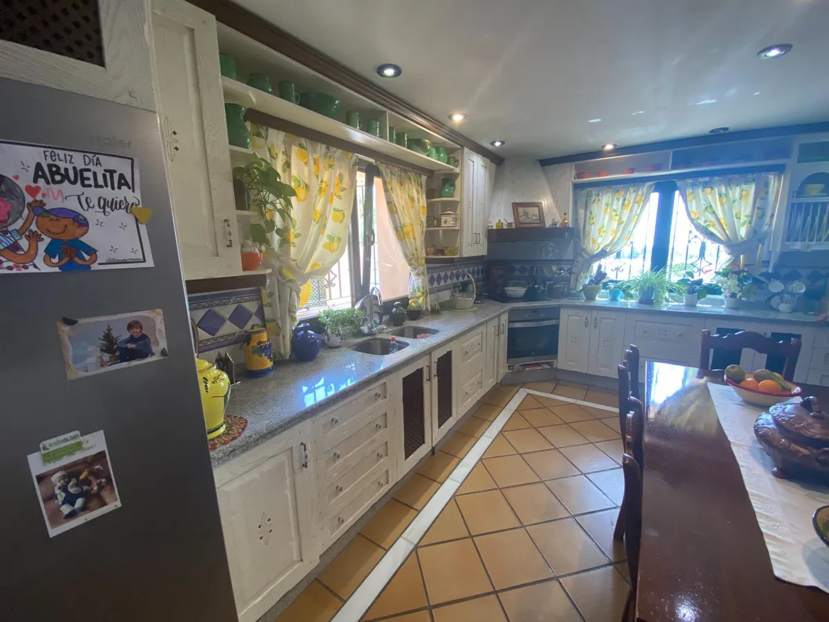 b0885a16-58e7-4096-b41b-80fcd763e0eb