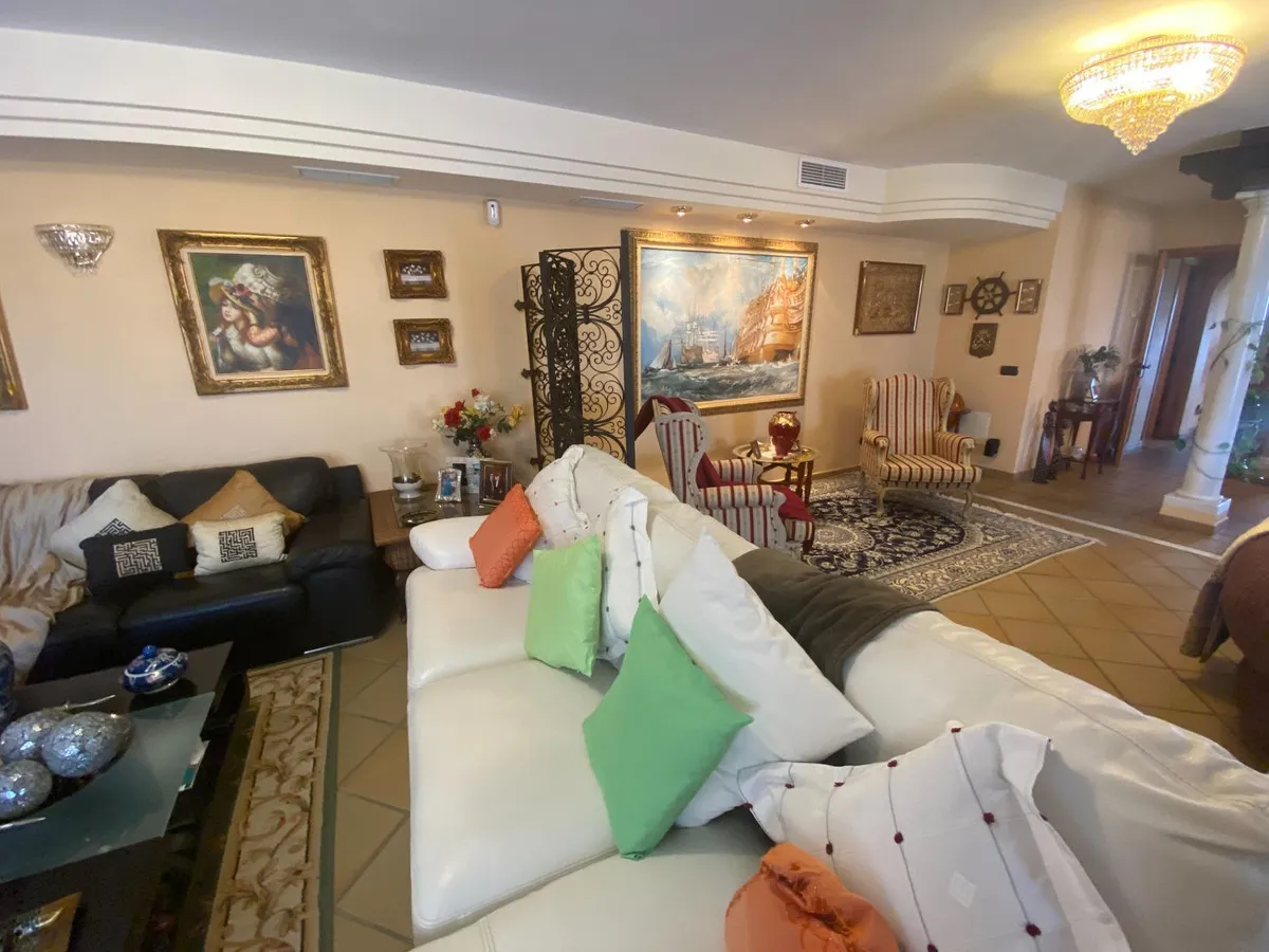 ffeb3397-b2f1-4455-b585-63e44fb6ebce