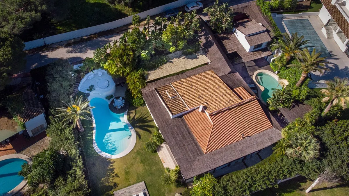 103895cb-1862-41e9-8948-7395c967cfa7