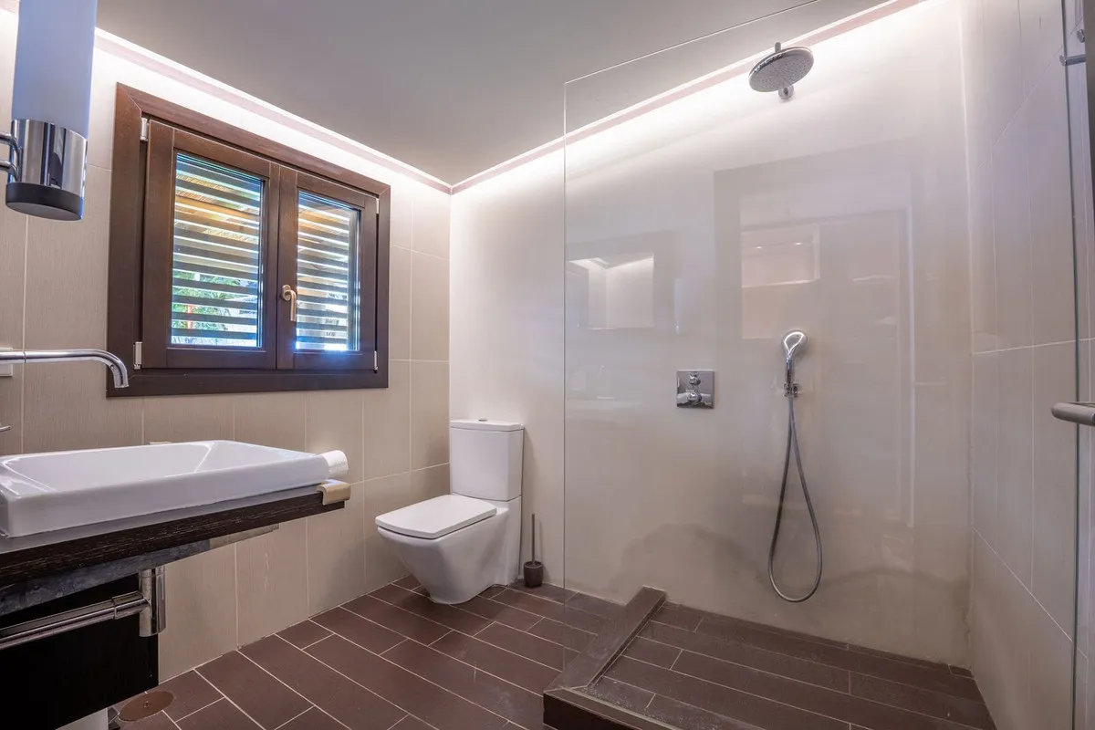 196985dd-5c07-4100-a92f-cf4fb9fee804