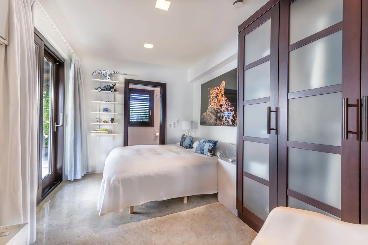 2e3dad5c-043f-469b-ae6f-92d7517a0b26