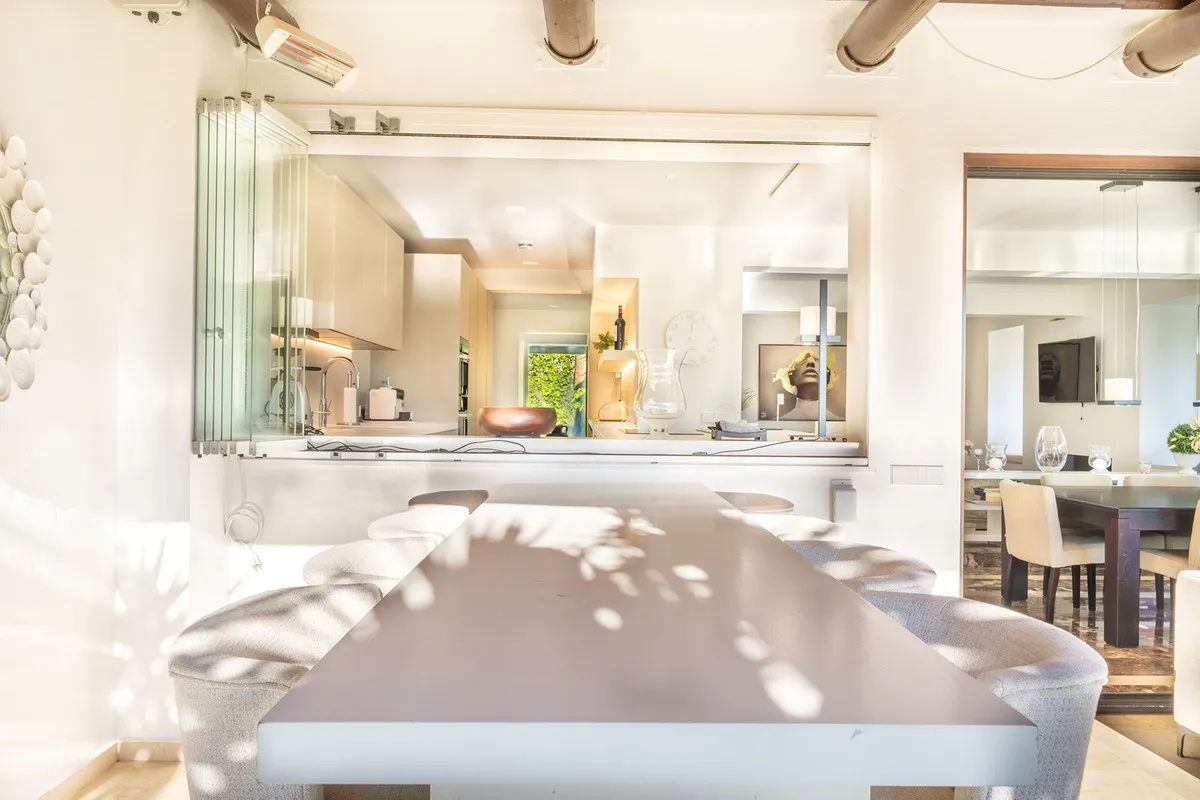 31177d67-983a-4eaa-b497-4921cdd38c43