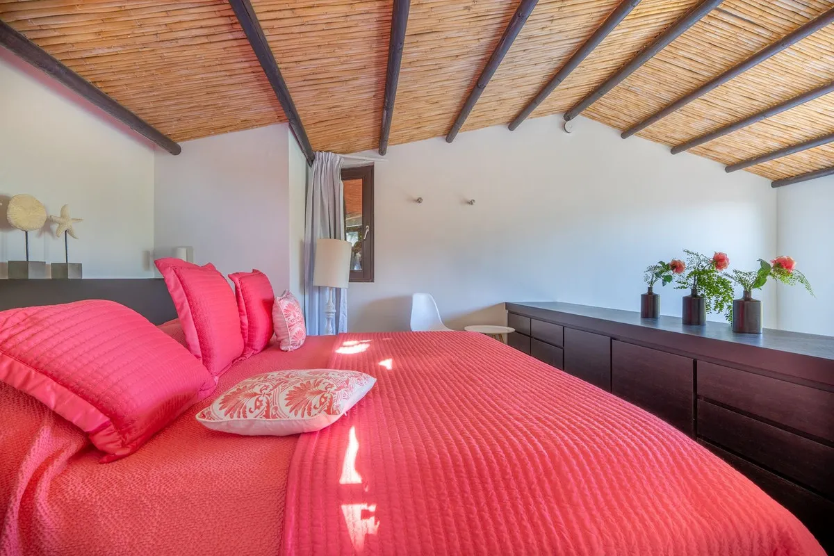 4dbe2215-662e-4e68-83a8-dc6a3e8b9b62