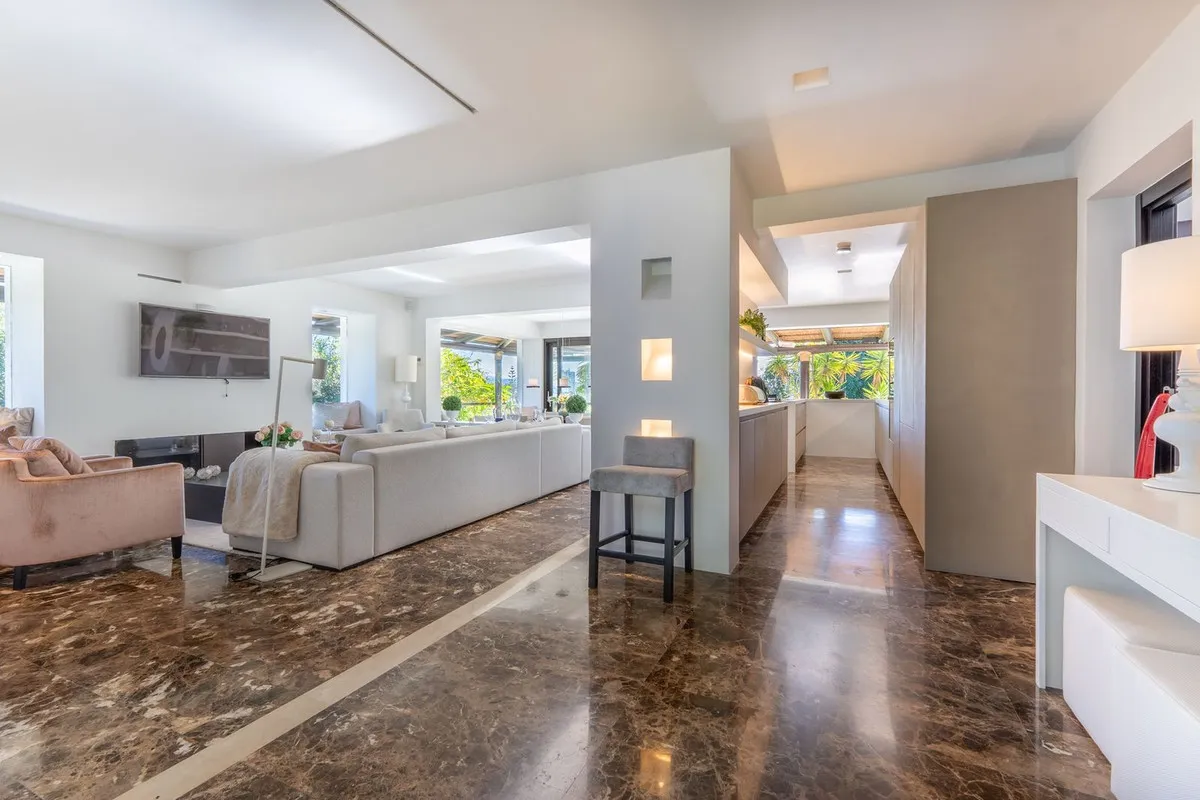 66dc2304-88a4-41c4-813a-aba9517fbd71