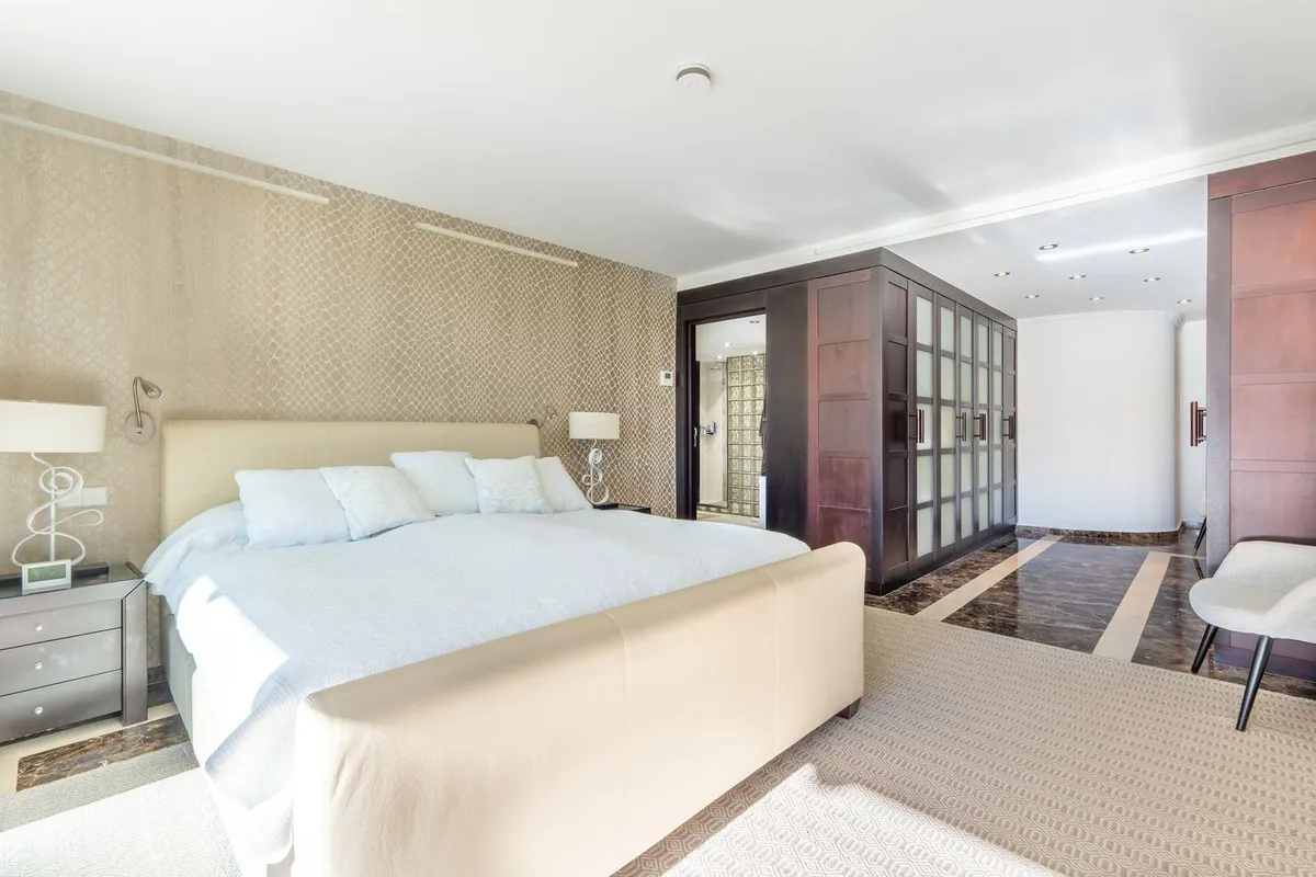 76580d4a-ac92-40bc-9754-730367fb1df9