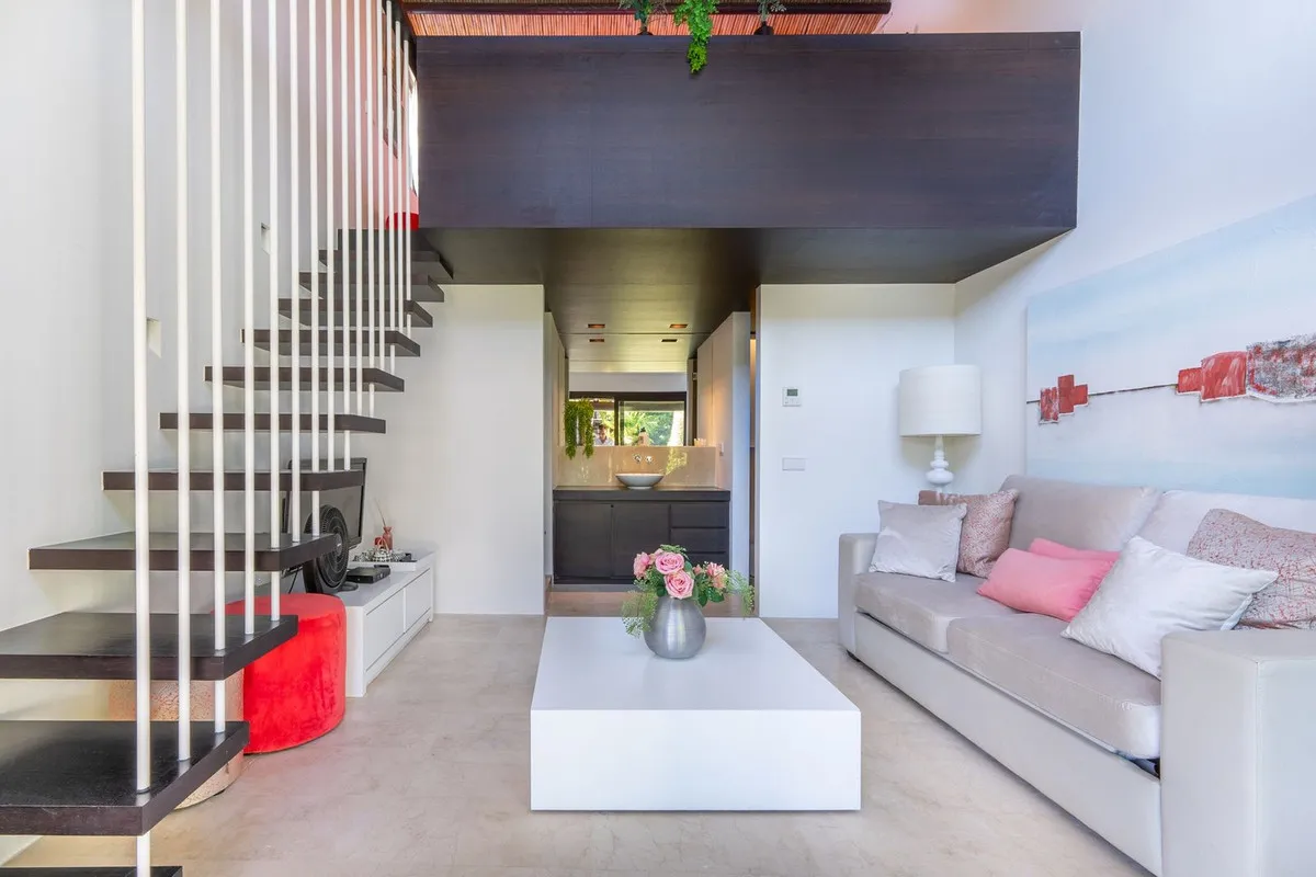 7880defd-04df-499d-b863-db8103f09487