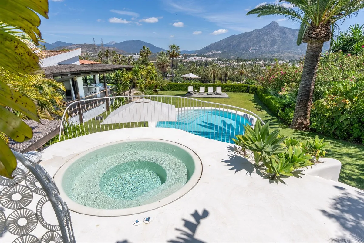 81a9cbd1-94fc-49e8-9efc-d946fc0f6fab