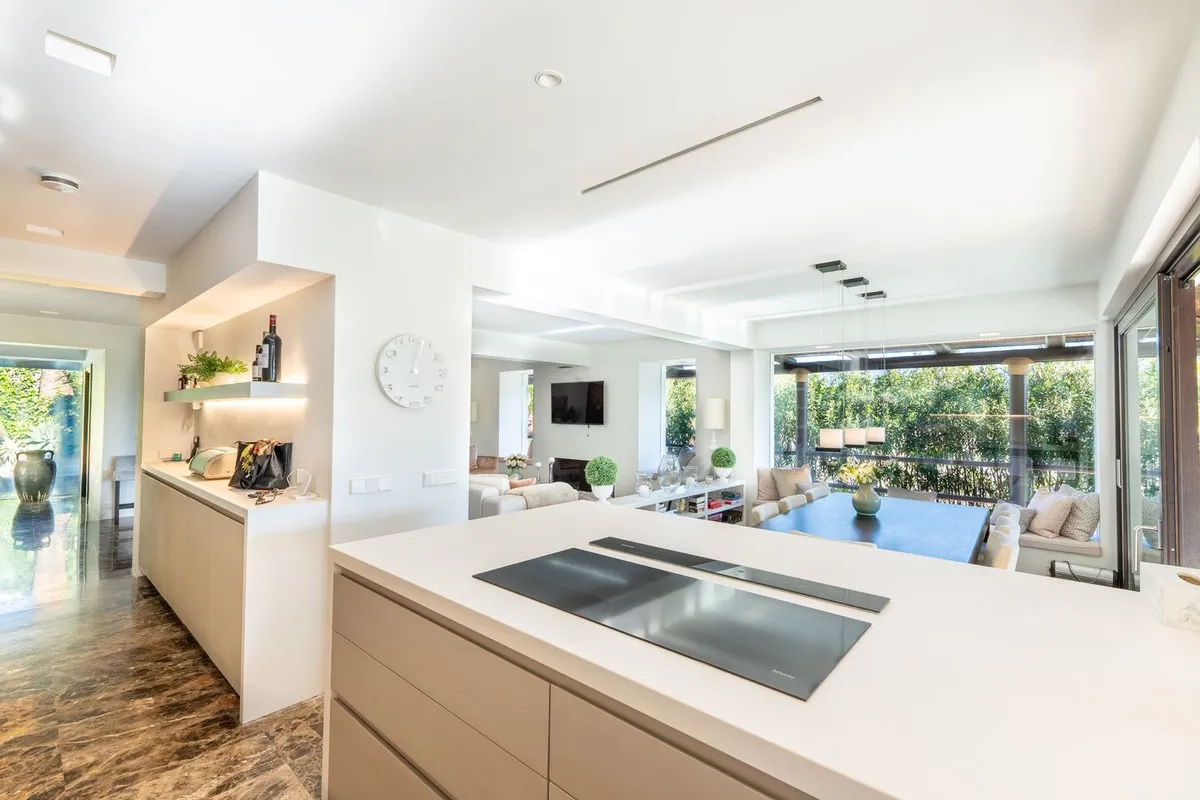 97d0f562-86c8-46d6-88f3-72c4e909332c