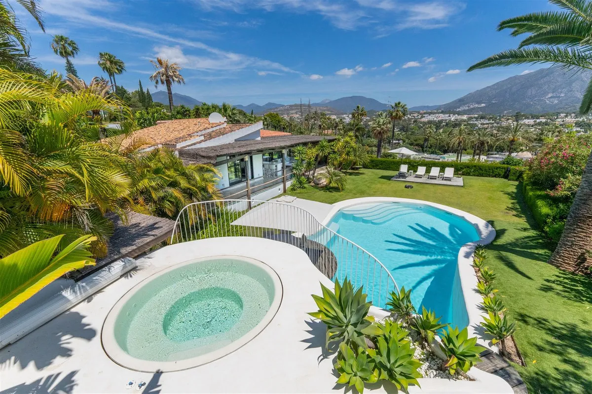 9ea40b9d-e9b4-4f9d-9414-5d54286a3cd1