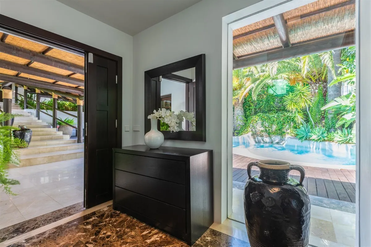 ab549d43-35fa-417a-90e5-e6974c4e1f58