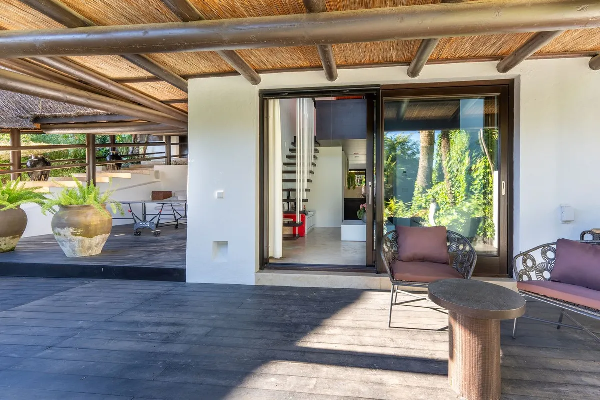 b90ddd55-0fea-4af1-889a-2e3f663b7d12