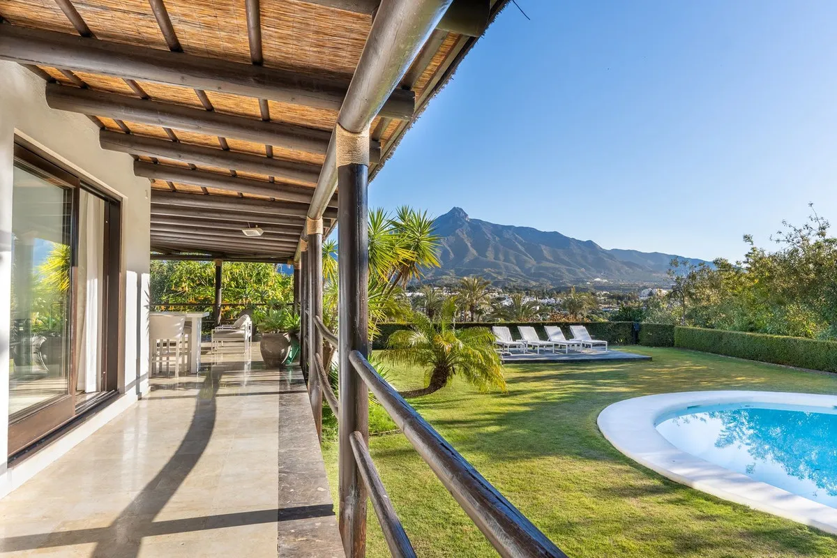 c0568e2e-b608-4a20-a89b-5a65e91a1f0b