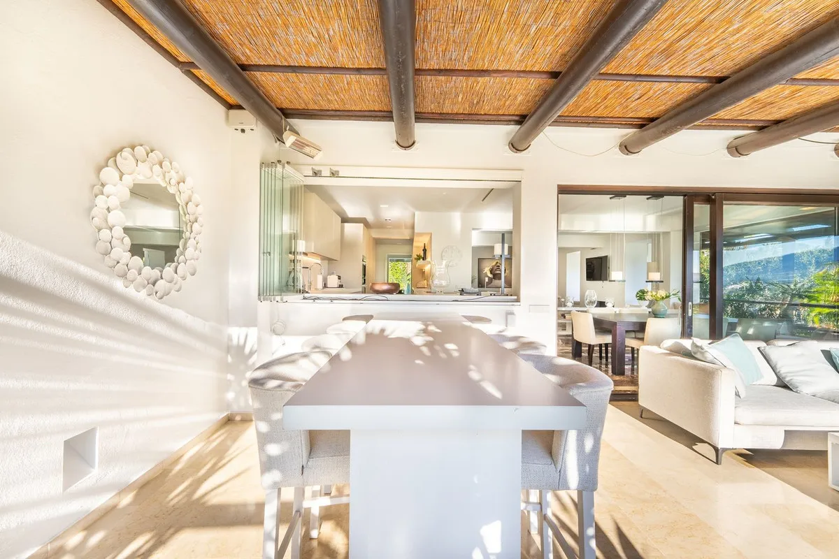 e02b6cc2-f8b3-4091-90df-87f16d6635dc