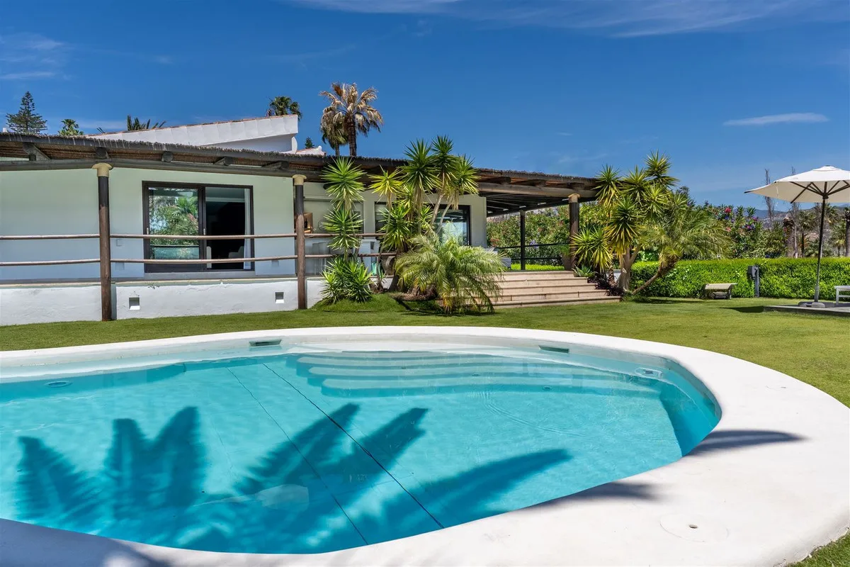 ef6b182e-4d46-4088-b562-18d71937256f