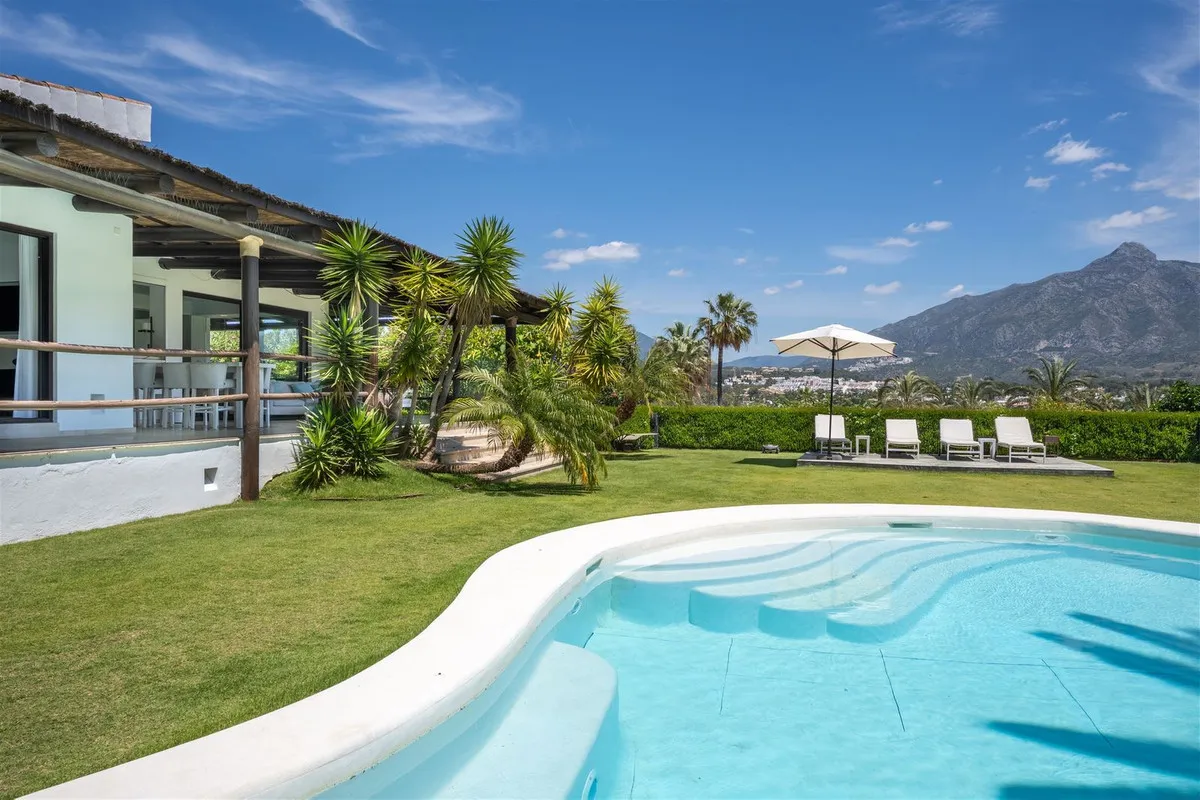 f54d250e-bb2f-4e45-98d5-3b00b94c93cc