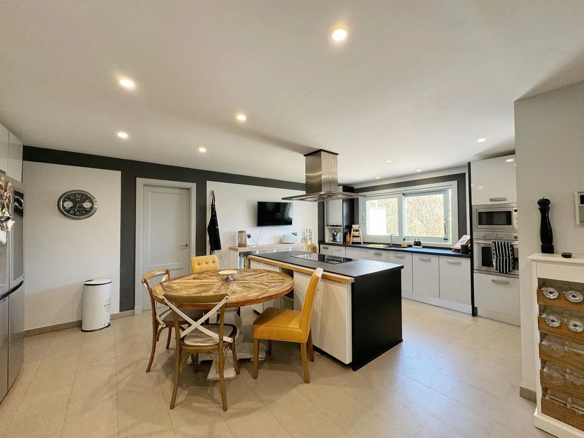 20ac32c1-7012-4764-9ea5-c9ab276a4590