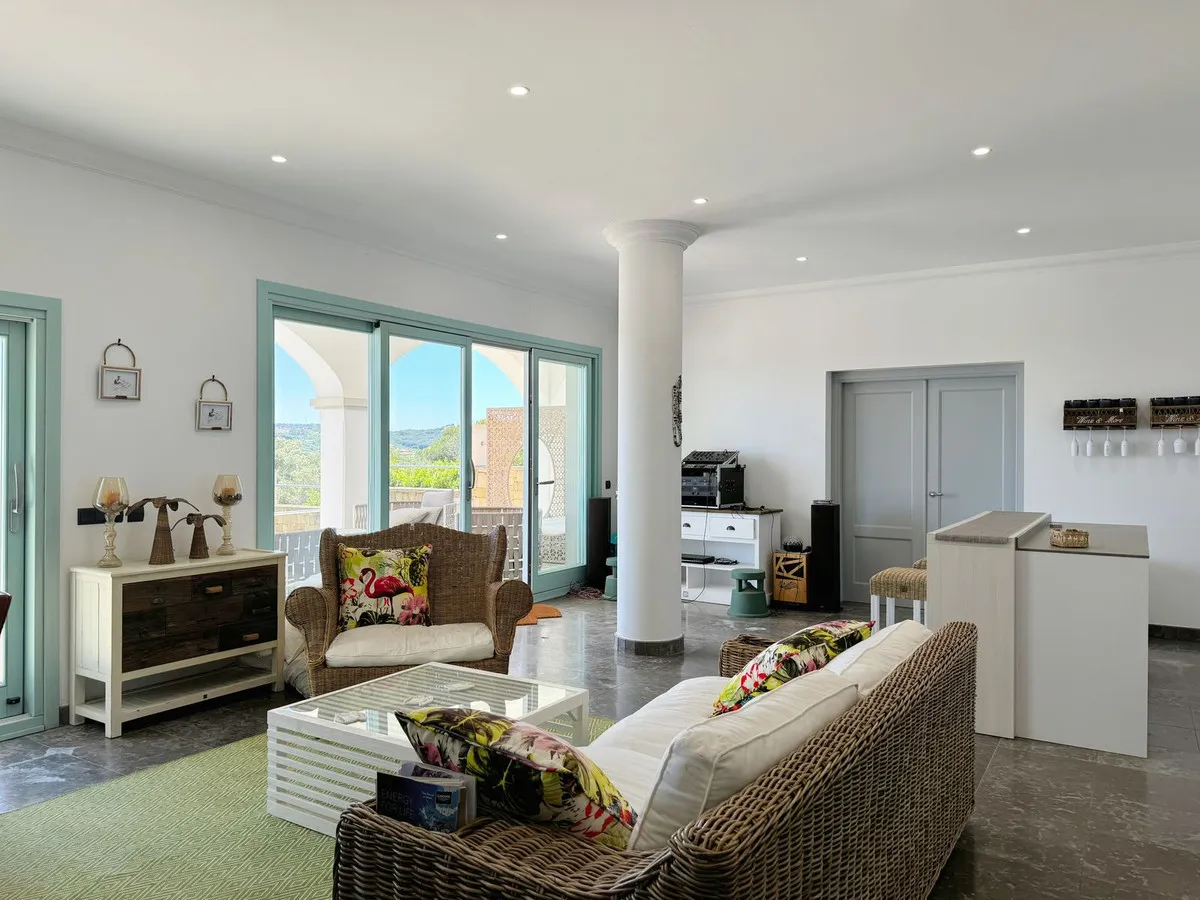 2b4d9223-57bd-4a6b-a467-3cb00aa1d2c0