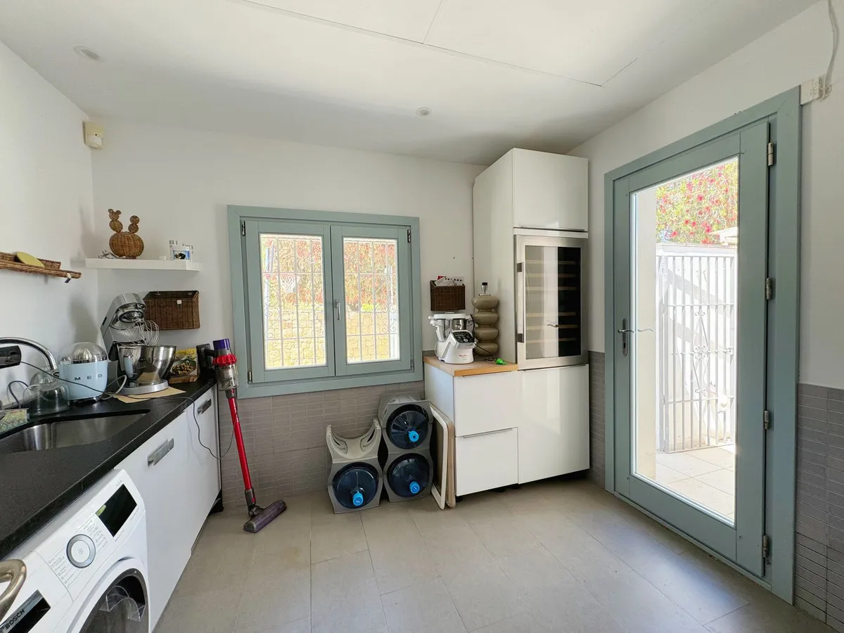 735c4a5a-c626-426e-9dbd-84d9b3caca1c