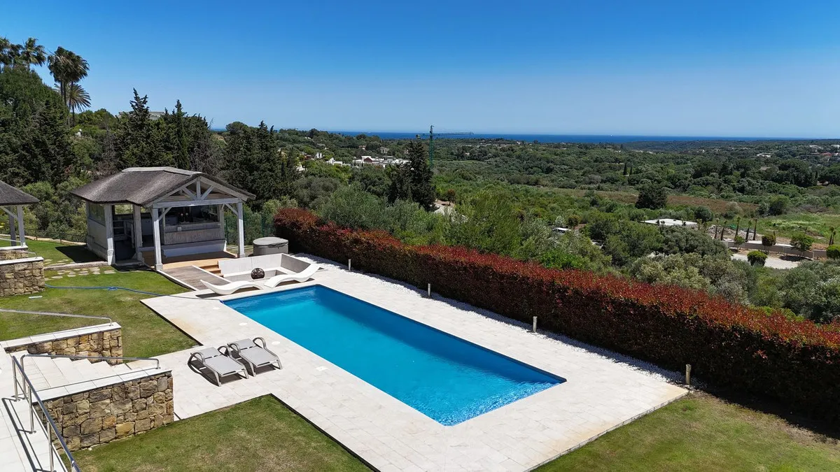 7e139a30-9ce3-46d4-941b-24173facaeb9