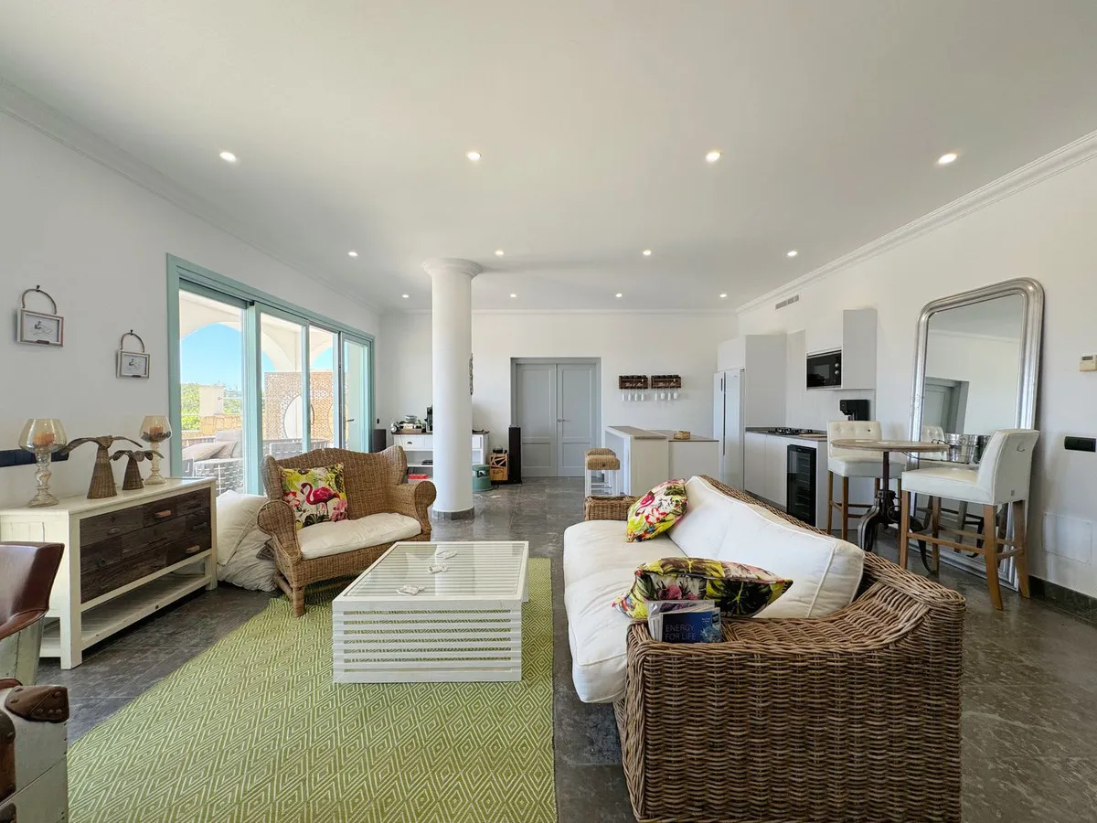 957c6a43-416d-4fa8-9092-80d0b574f54e