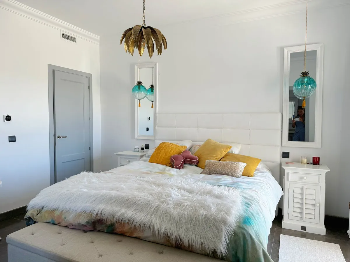 ceaacb13-a614-4535-b719-a1995aa2a5b9