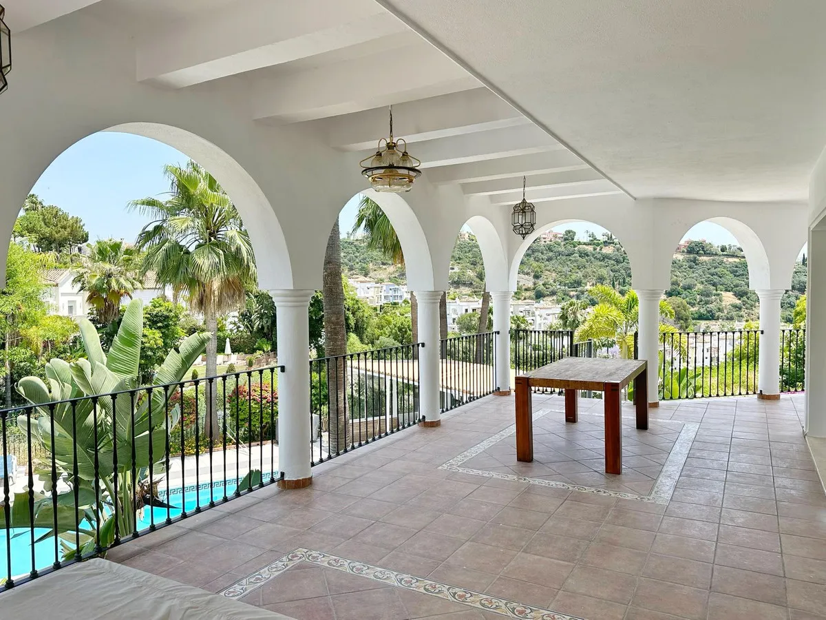 2ebf549f-9d37-4a42-8cb2-1552de89ea85