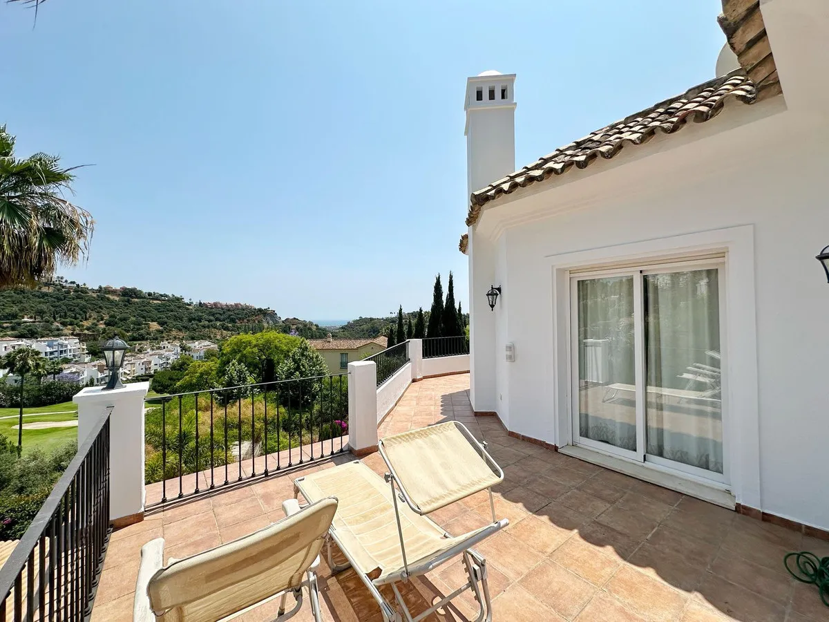 5d711987-7a11-49a5-acd3-97669d944c38