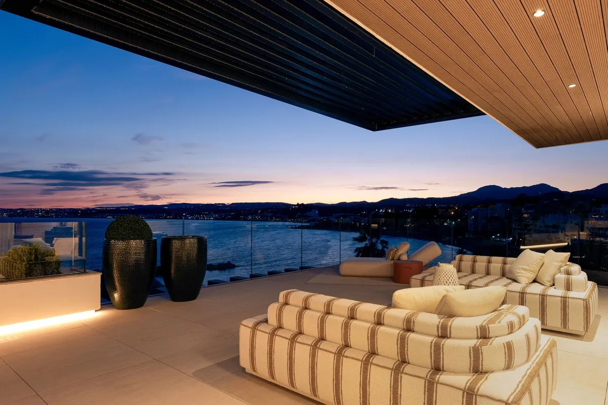 cfb5c0e6-c3d0-416d-bb81-a748cfb14f3b