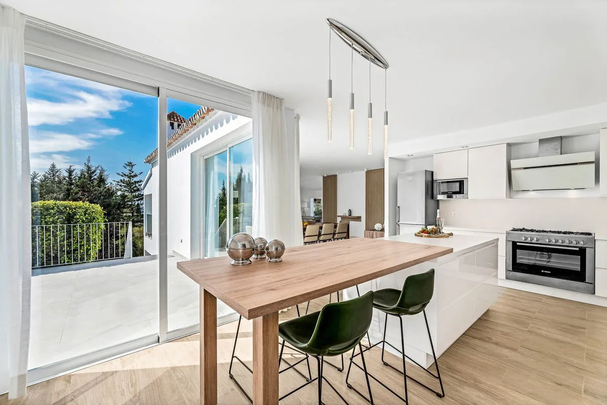 34a54ff4-892f-4434-ab15-77a547f21386