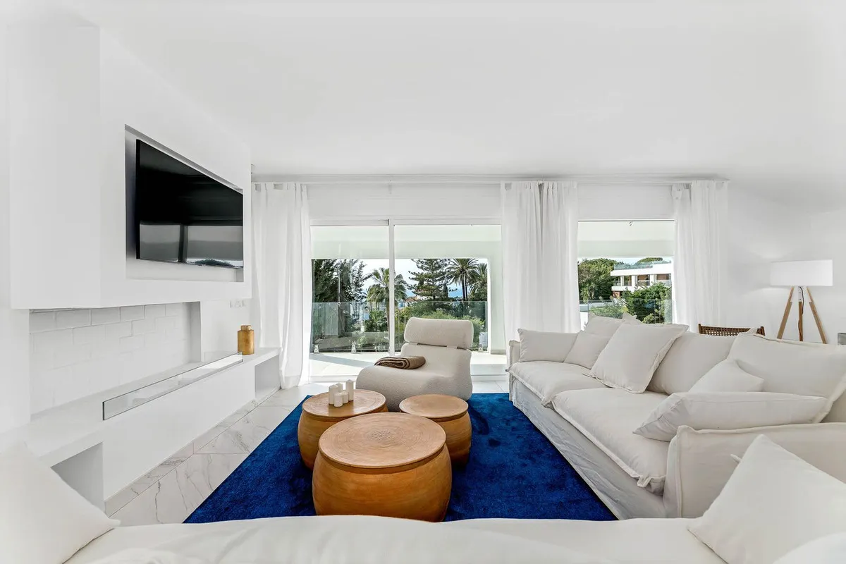 c53ea607-8dc7-4c32-a34d-838857b08297