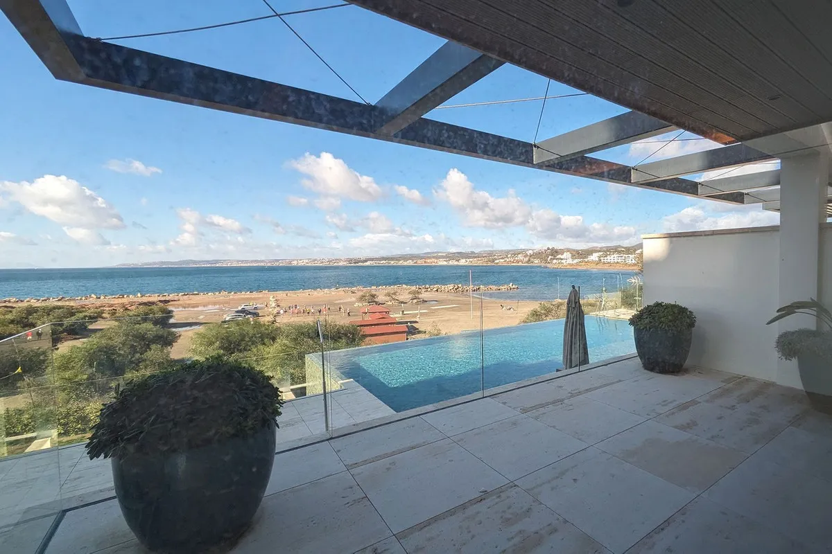 10df8756-4d8c-436f-a10e-ade7d231ca06