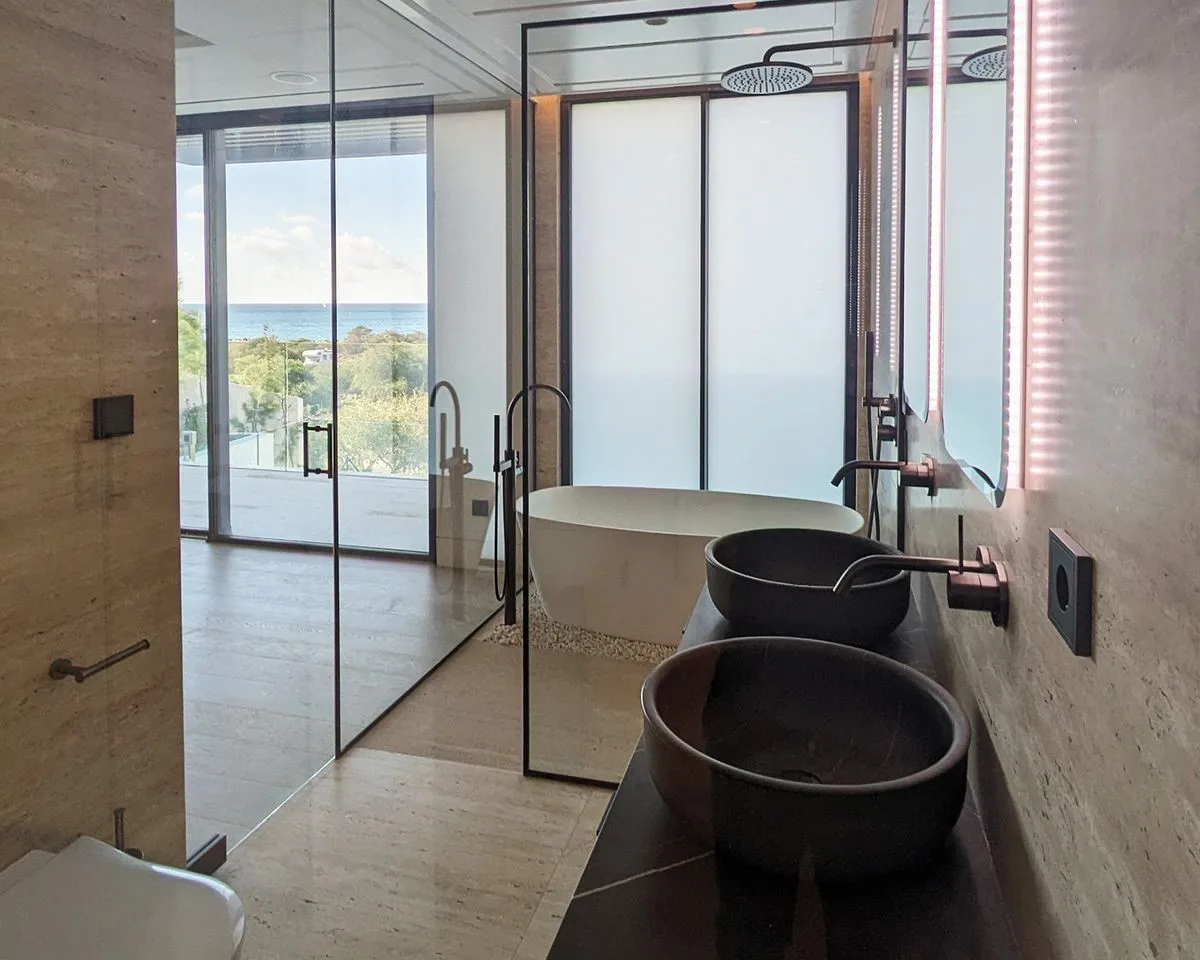 70208617-4db3-4193-b2a1-ac498cfde6a2